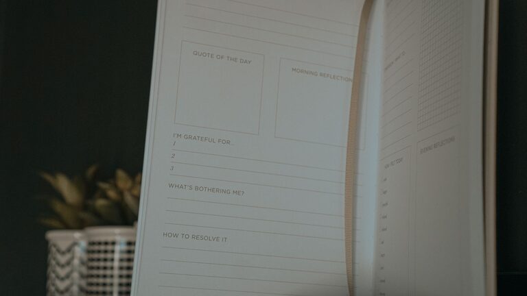 Beginner Guide to Journaling Every Day: Tips for a Lasting Habit