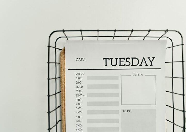 Simple Cleaning Schedule for the Whole Week to Keep Your Home Tidy